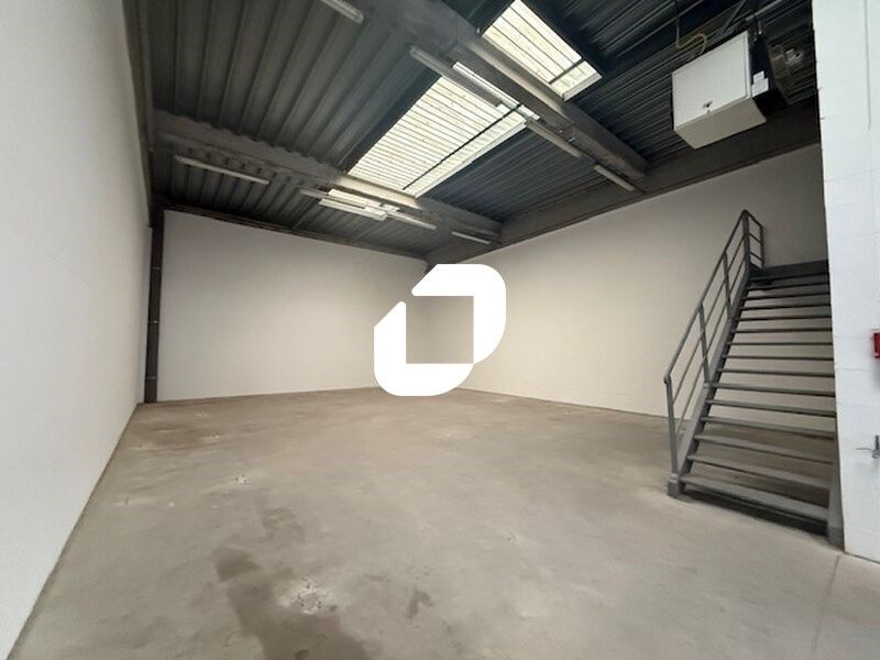 Au coeur de la zone commerciale de Chambly, IMMPR