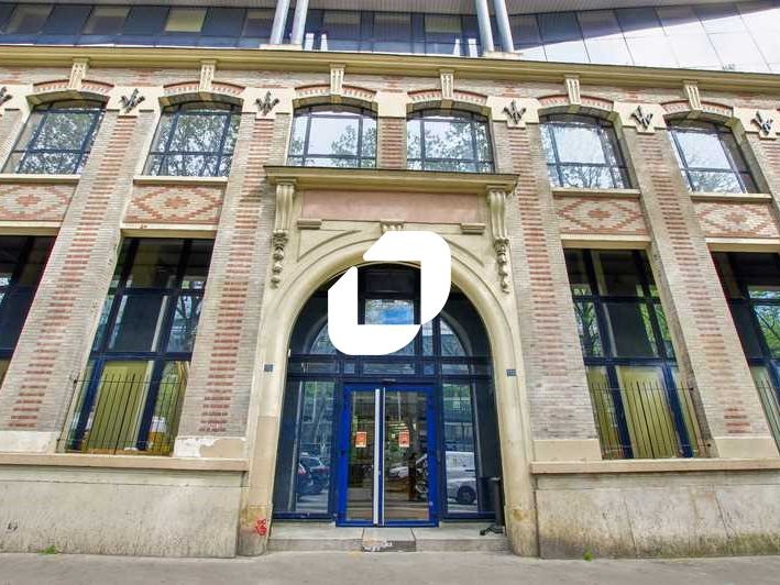 A proximité immédiate du Canal Saint Martin, du P