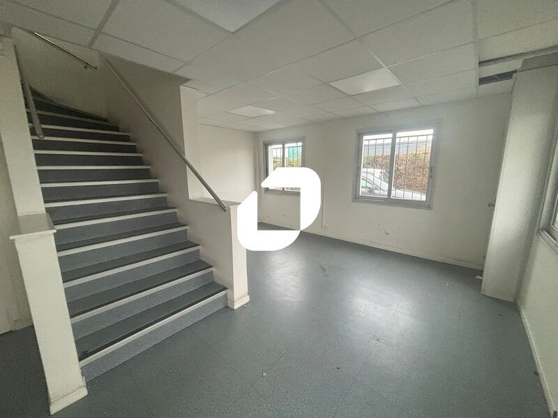 Immprove vous propose à la location un local d'ac