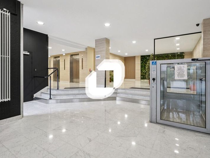 Situés à Maisons-Alfort, à proximité immédiate du