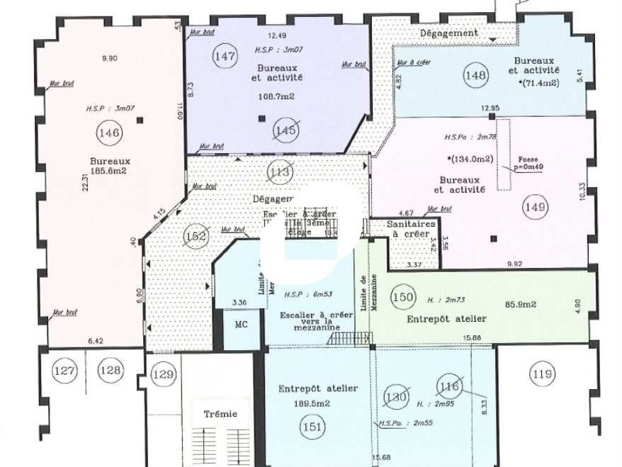 Idéalement situé au coeur d'une zone dynamique à 