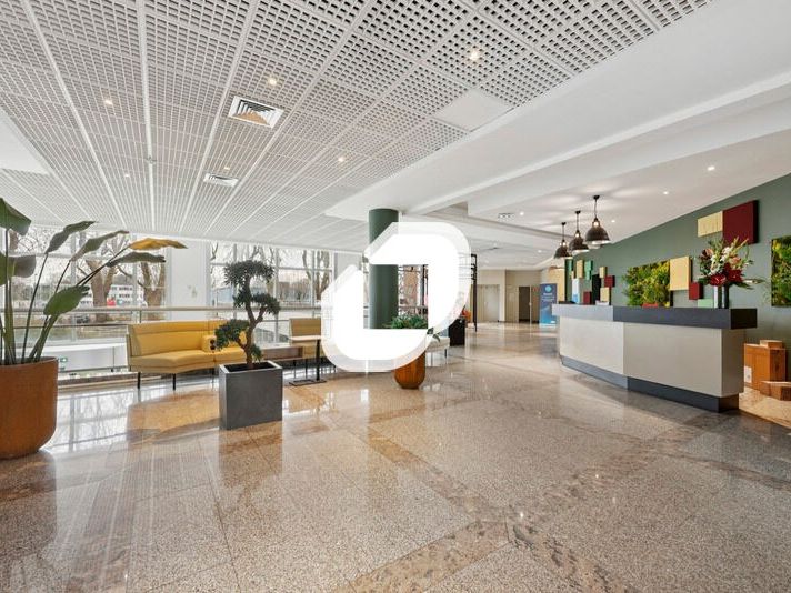 Idéalement situé à Saint-Maurice, à proximité imm