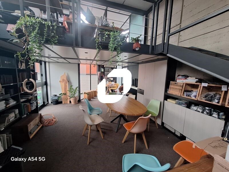 Idéal pour un cabinet d'architecture ou une agenc