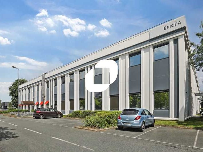 Idéalement situé au coeur de la zone d'activité d