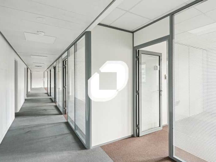 Immprove propose deux plateaux de bureaux lumineu