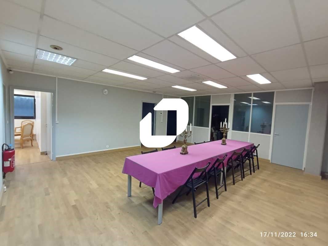 Nous vous proposons à la location une surface de