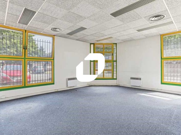 Implantés au sein d'un parc immobilier à taille h