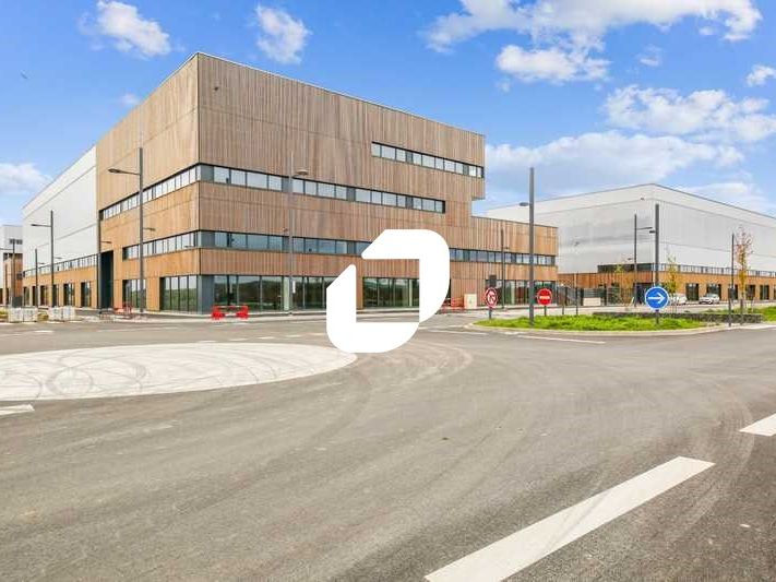 Situé à Paris Nord 2, proche des aéroports (Roiss