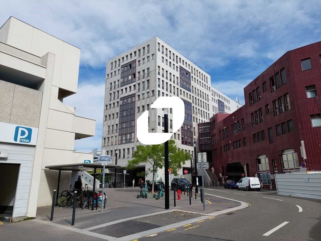 Immprove vous propose un grand plateau de bureaux