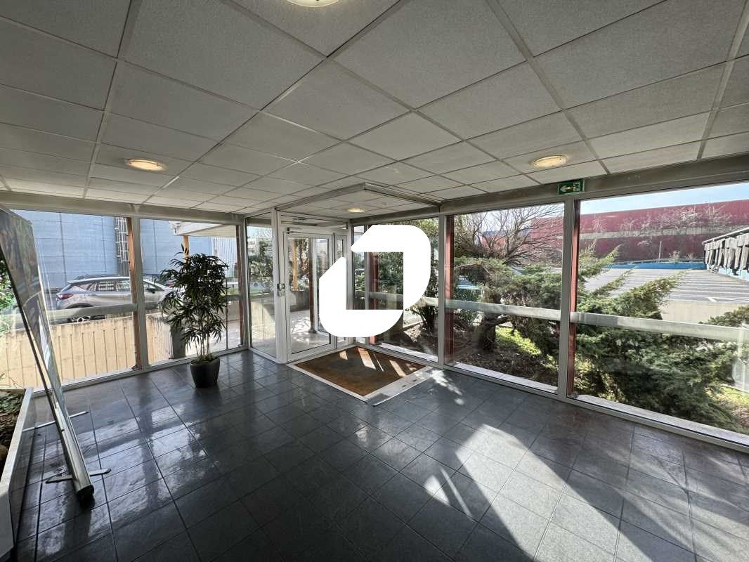 À la recherche d'un espace de bureau moderne et f