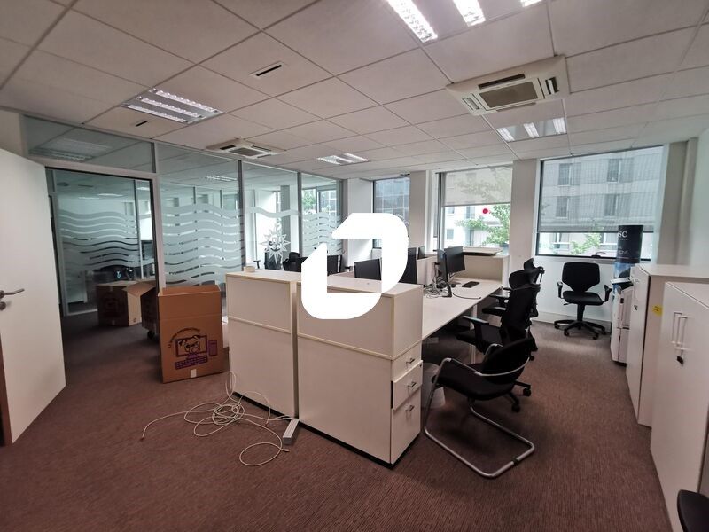 Dans le quartier d'affaires de Montrouge et proch