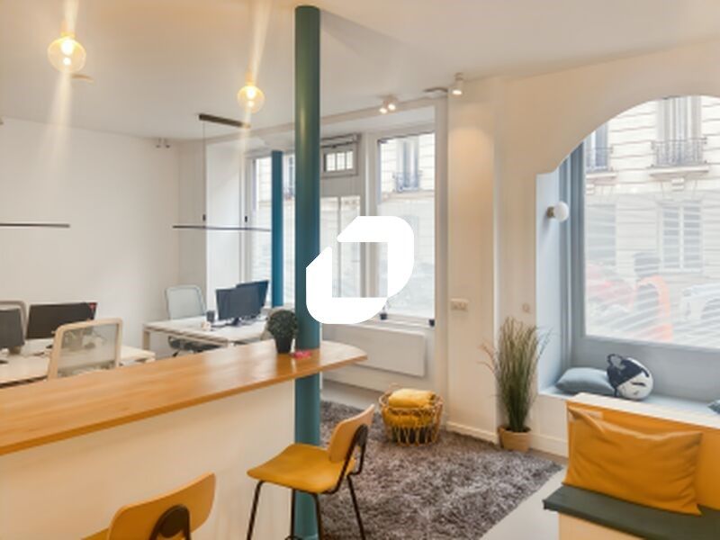 A proximité de la station du transilien Clichy - 