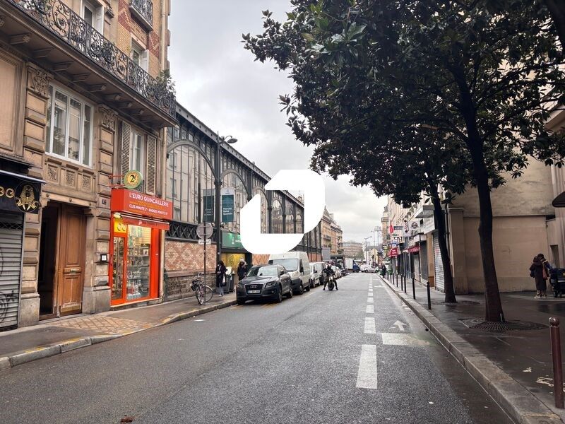 IMMPROVE vous propose un local commercial, en loc