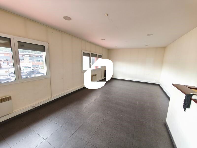 Découvrez une opportunité exceptionnelle à Neuill