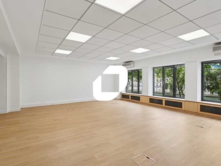 Située Quai de la Mégisserie, Immprove vous propo