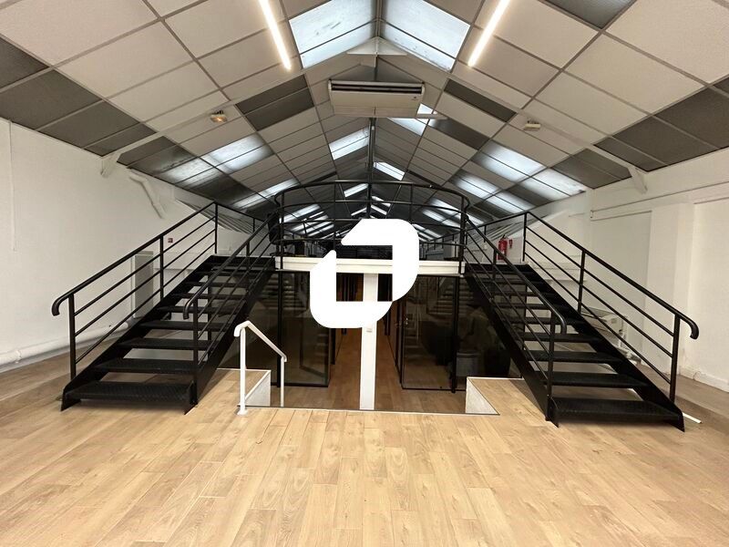 Idéalement situé, IMMPROVE vous propose  à Vendre