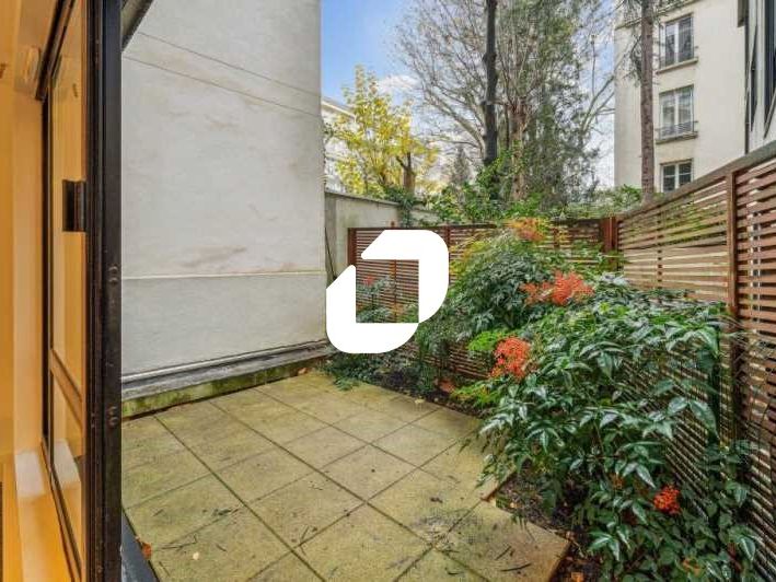 Immprove vous propose un bel immeuble indépendant