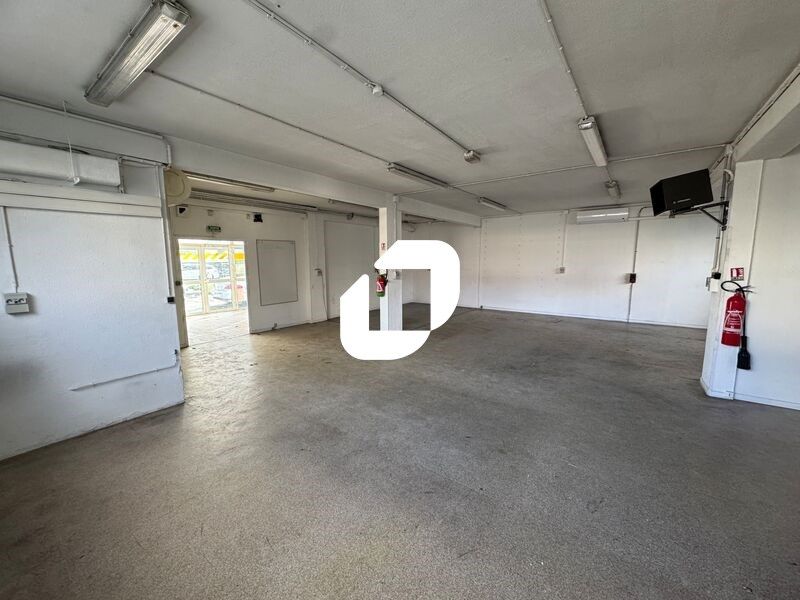 IMMPROVE vous propose à la location un local en r