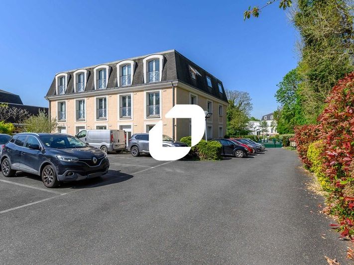 À Roissy Village, Immprove vous propose un bureau