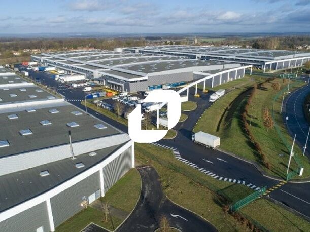 A seulement 2 km de la sortie numéro 7 de l'autor