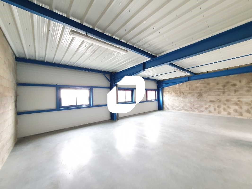 A proximité de l'A104, à Courtry, Immprove vous p