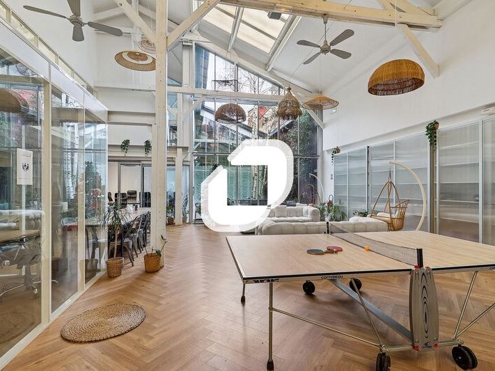 Au coeur du Bas-Montreuil, à proximité immédiate 