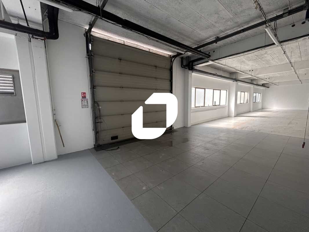 Proche des quais de Seine et du tramway, Immprove