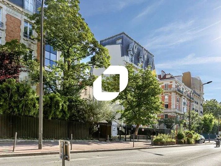 Immprove vous propose un plateau de bureaux de 20