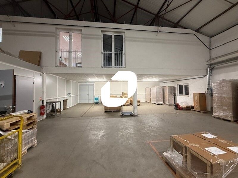 Au coeur du Parc d'activité de Saint Ouen l'Aumôn