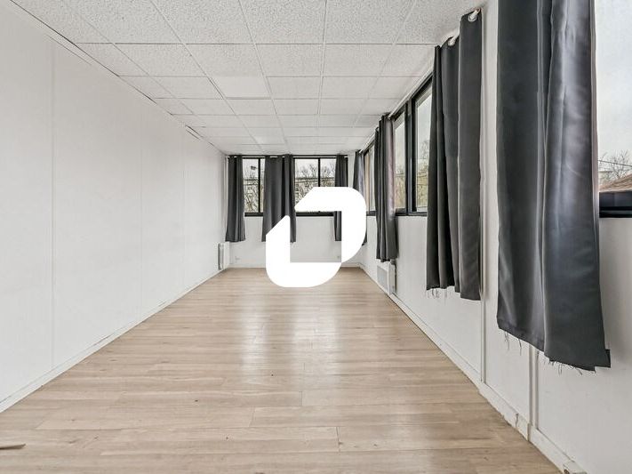 En plein centre-ville de Goussainville, IMMPROVE 