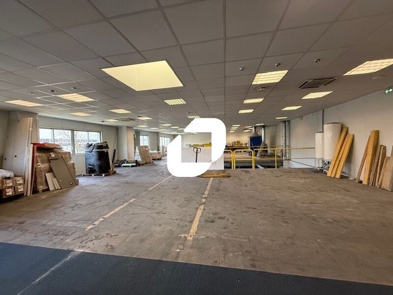 Au pied de la N184 à Saint Ouen l'Aumône , Immpro