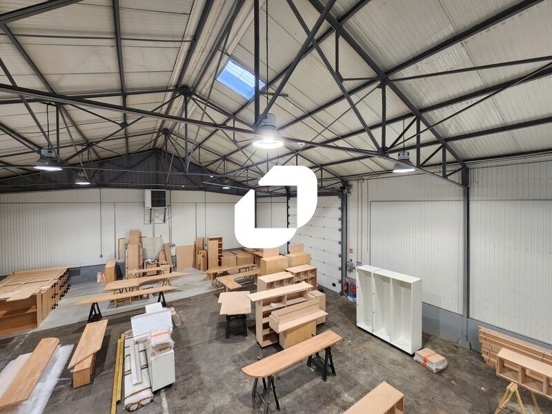 PRODUIT RARE SUR LE SECTEUR. Au sein d'une petite