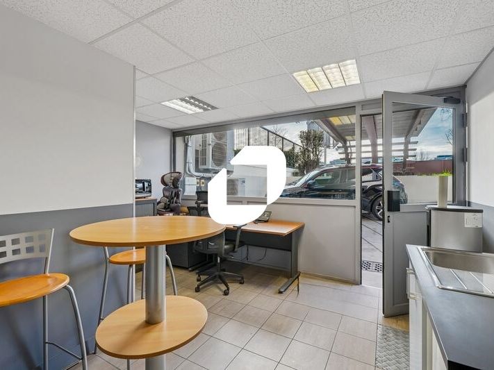 Immeuble indépendant à fort potentiel, situation 