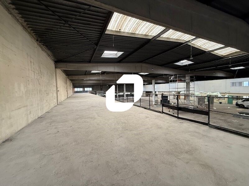 IMMPROVE propose à la location un bâtiment de 2 7