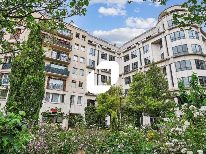 A proximité immédiate du métro, IMMPROVE vous pro