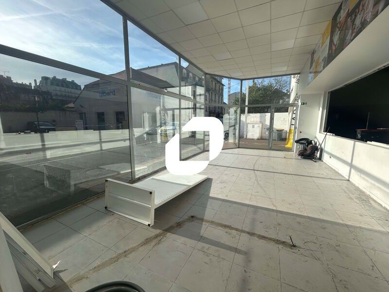 A saisir ! Au coeur du centre ville, Immprove vou