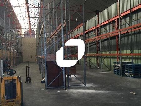 Idéalement situé à Montreuil, à 1 km de Vincennes