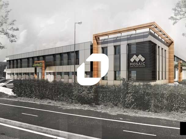 À proximité de l'autoroute A10, des nationales N1