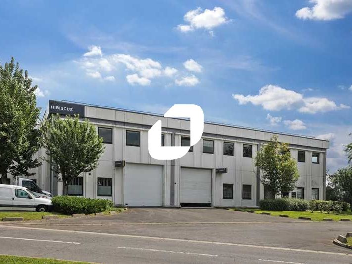 Idéalement situé au coeur de la zone d'activité d