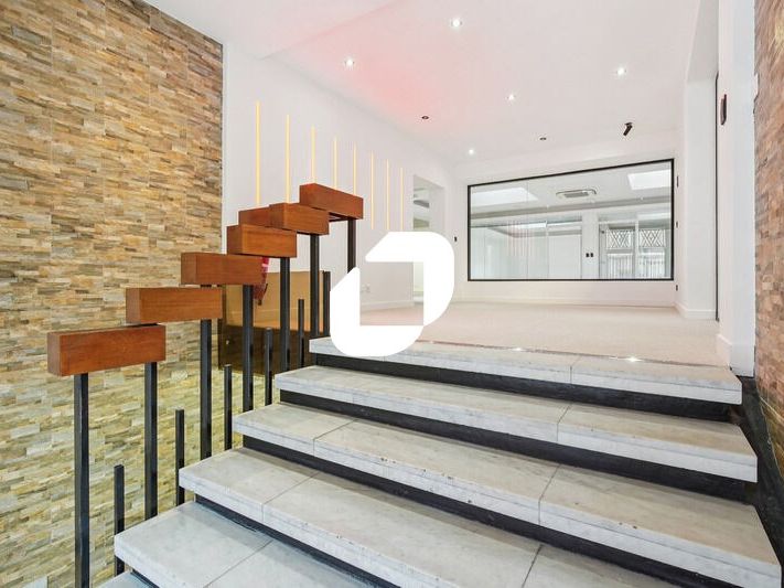 Proche place de la Bastille, IMMPROVE vous propos