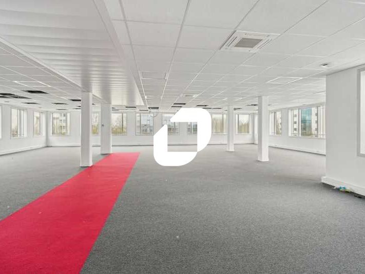 Situé à Villepinte (93) au coeur du parc d'affair