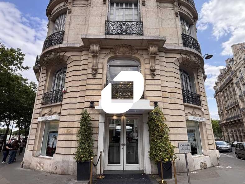 IMMPROVE vous propose un local à louer, à proximi