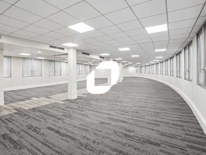 IMMPROVE vous propose, dans l' immeuble sécurisé 