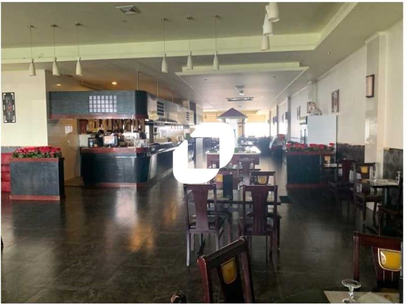 Immprove vous propose une cellule de 550m² au coe