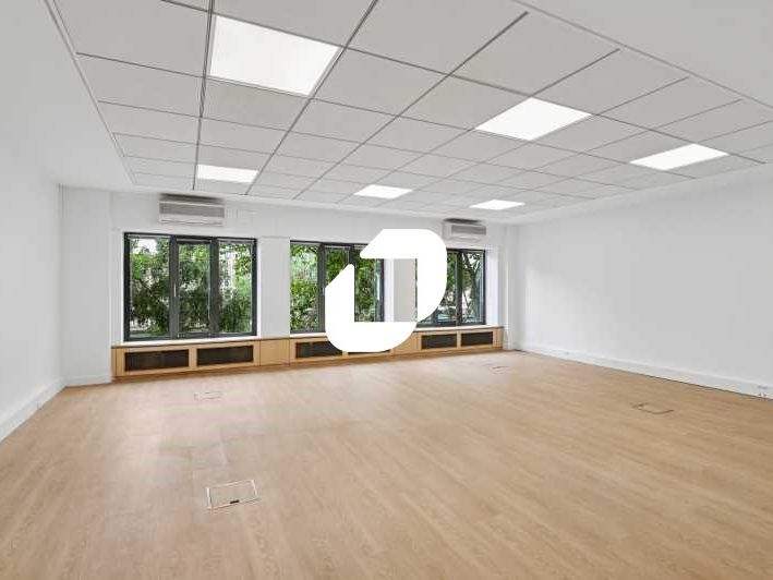 Située Quai de la Mégisserie, Immprove vous propo