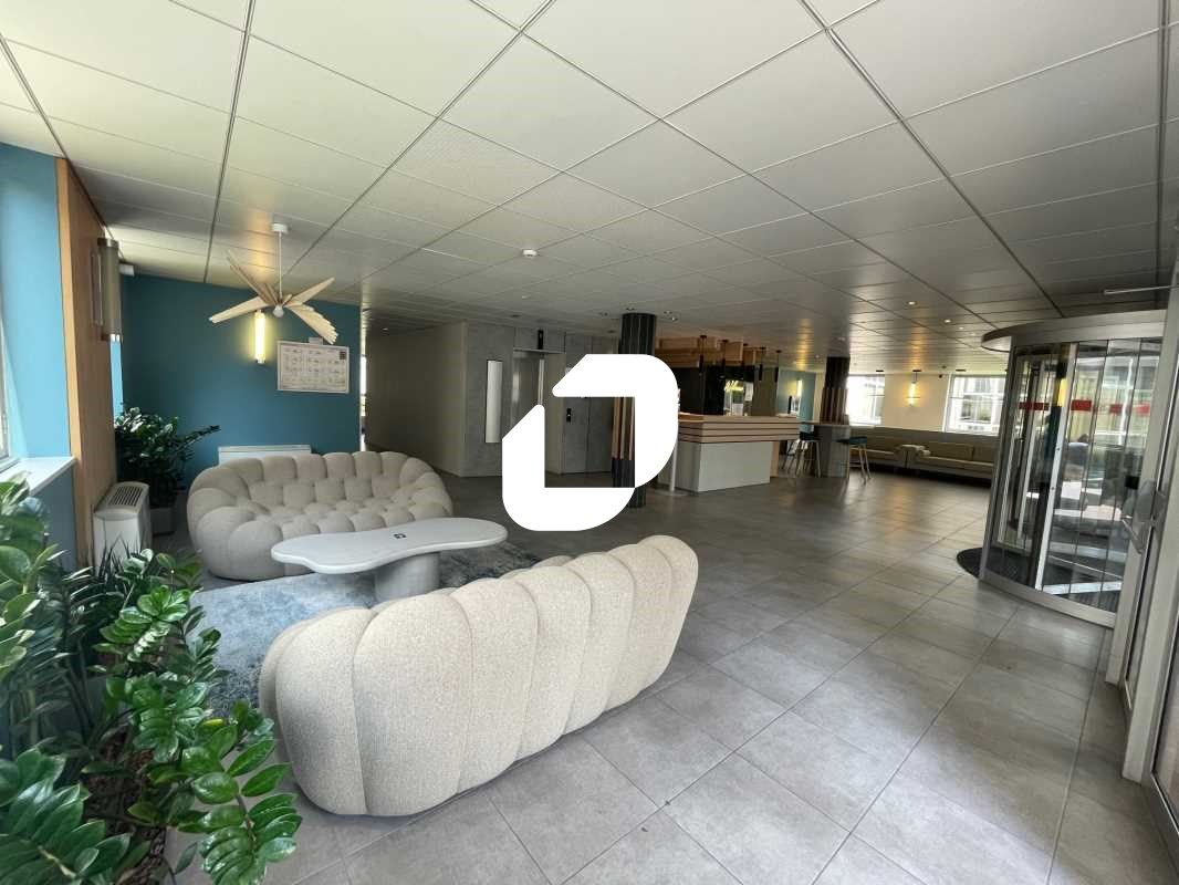 A toute proximité de Paris, Portes de Versailles,