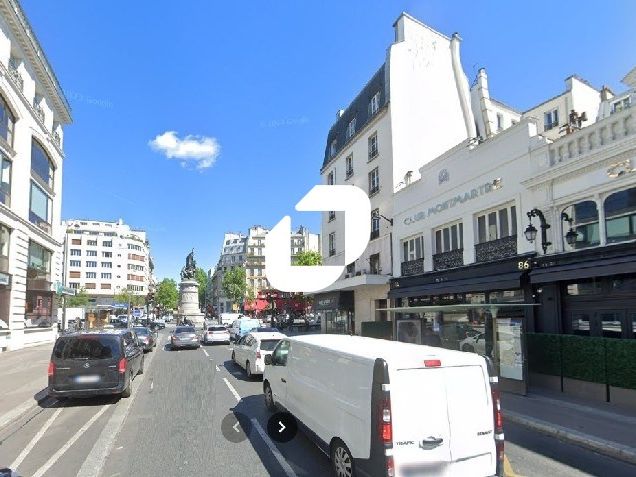 Immprove vous propose un local commercial  de 252