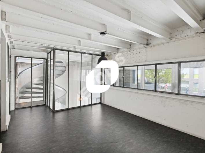 Atypique et Idéalement situé, IMMPROVE vous propo