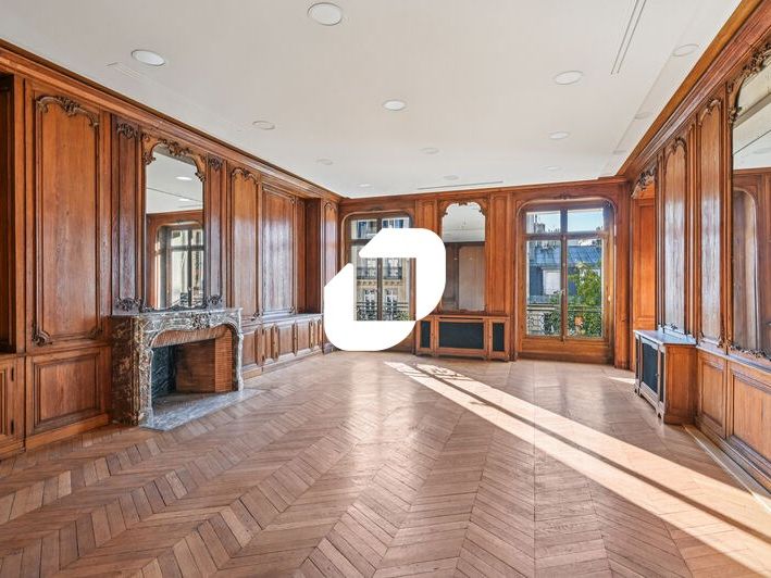 Immprove, vous propose une surface à usage de bur