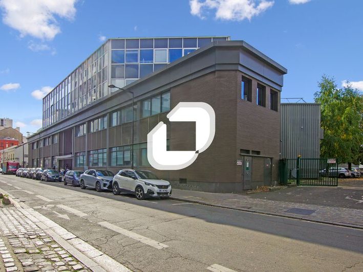 Rare sur le secteur. Proche axes autoroutiers A1,